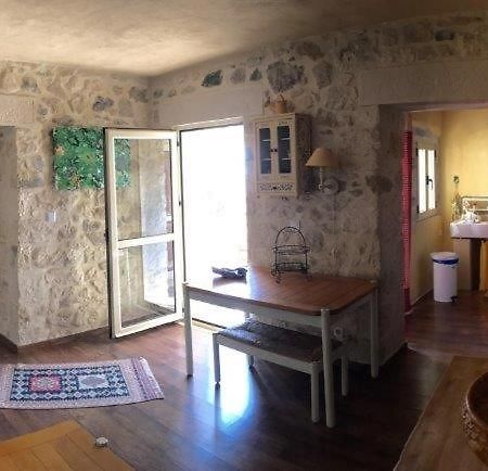 Ferienwohnung Stonehouse Elia Up Myrtos Exterior foto